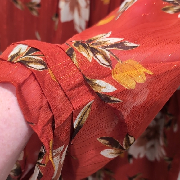 Sara Michelle Red Floral Blouse - Picture 3 of 5